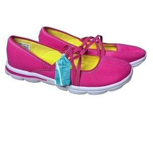 Lands' End Women's Gatas Pink Mary Jane Shoes. Size 9 1/2